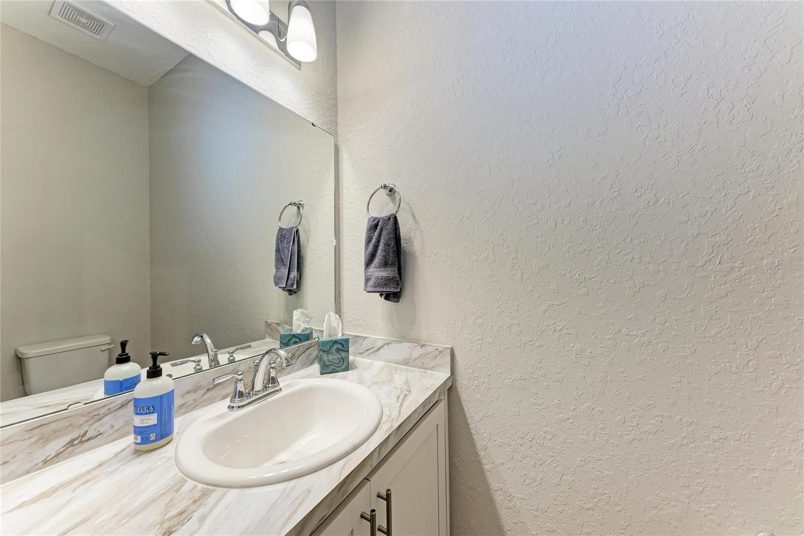 Image 29 of 62 For 6716 162nd Place E