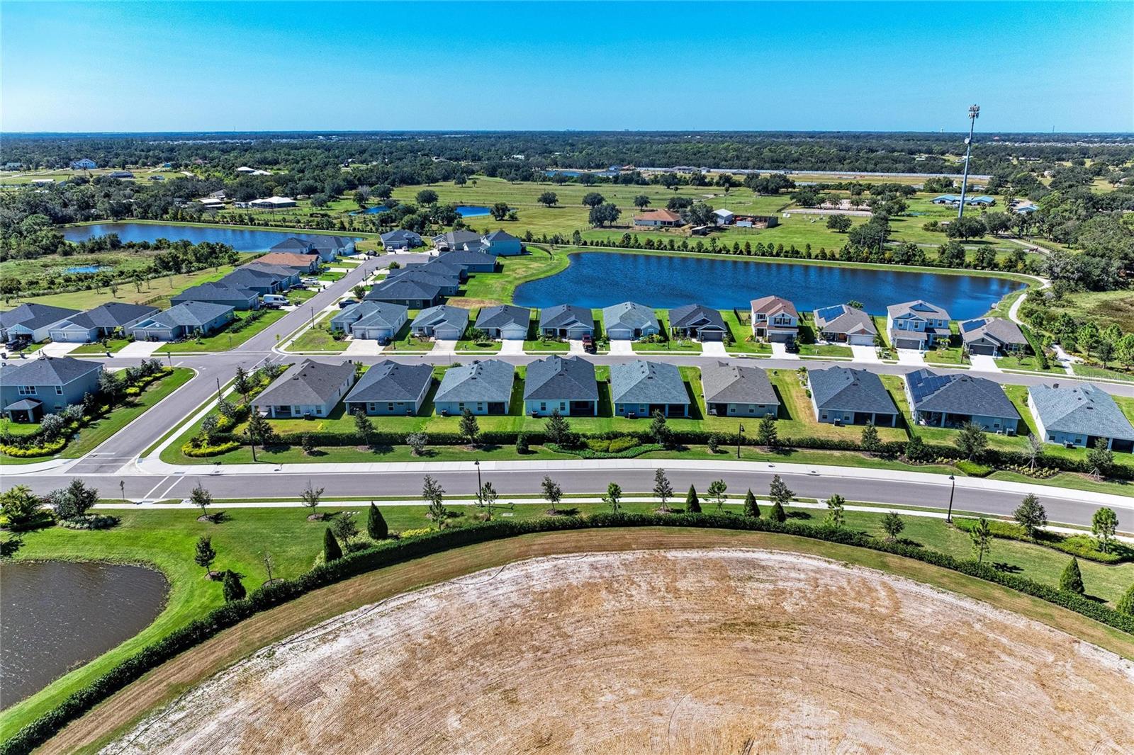 Image 44 of 62 For 6716 162nd Place E