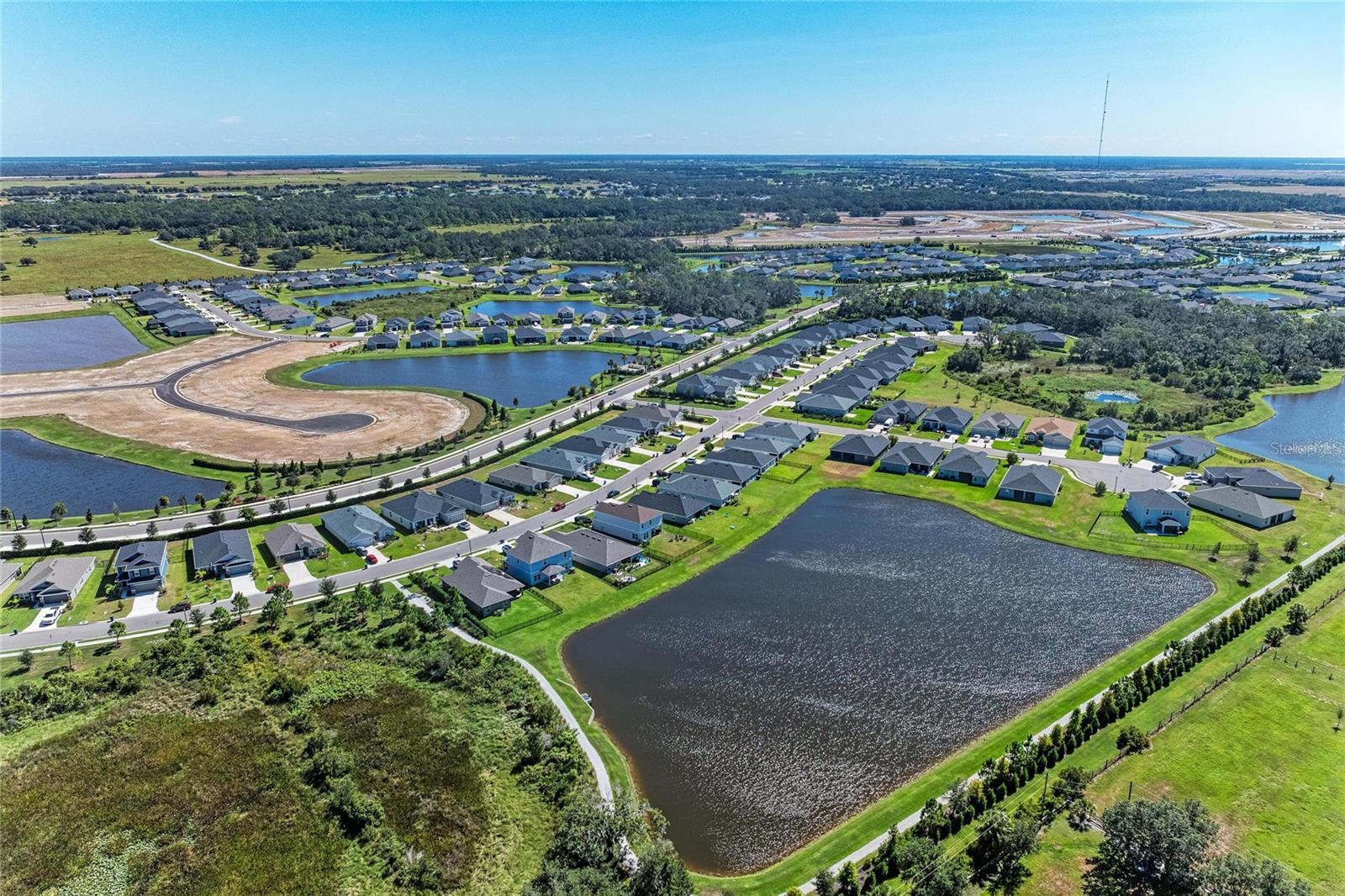 Image 47 of 62 For 6716 162nd Place E