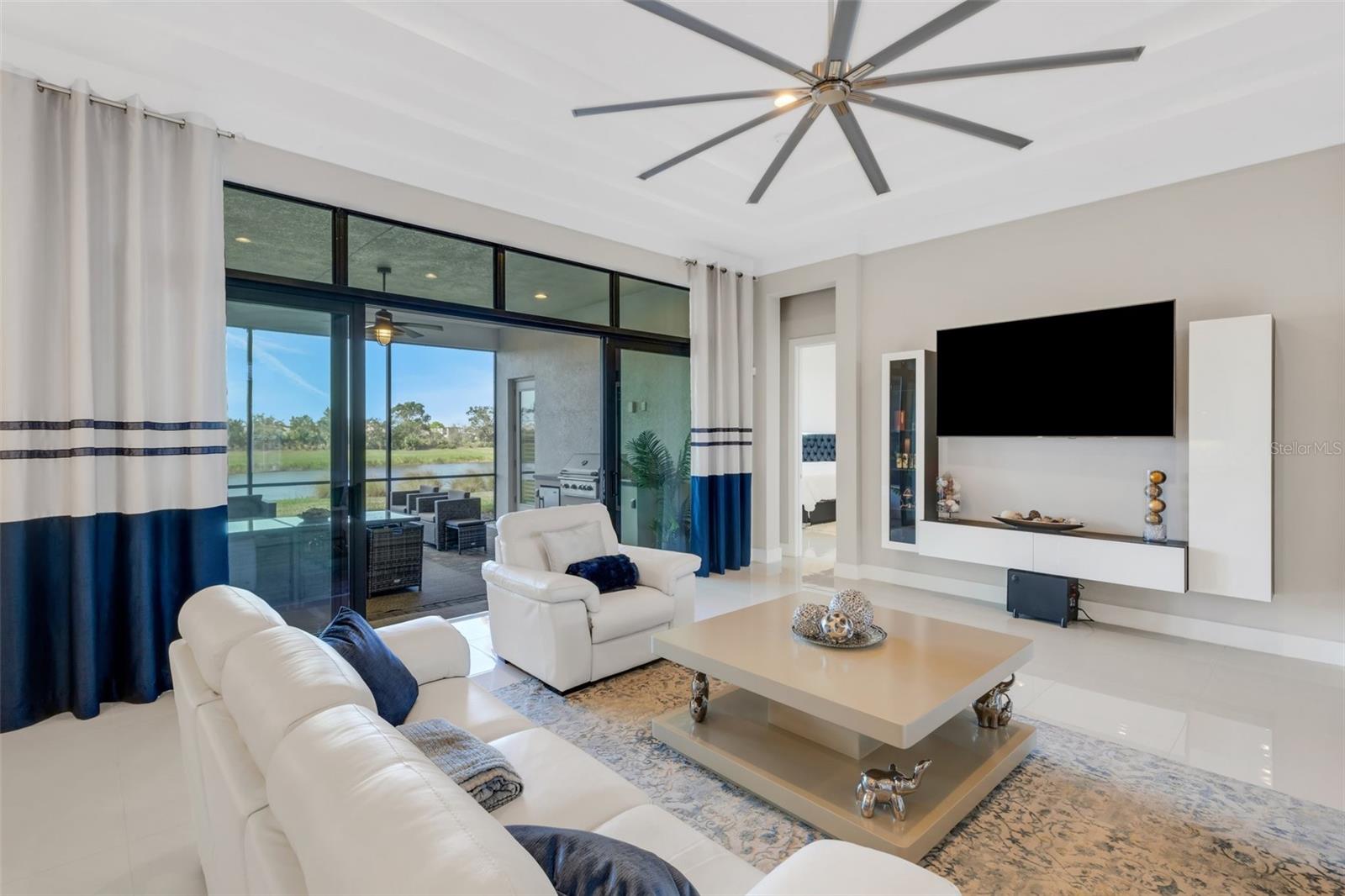 Image 11 of 88 For 8921 Artisan Way