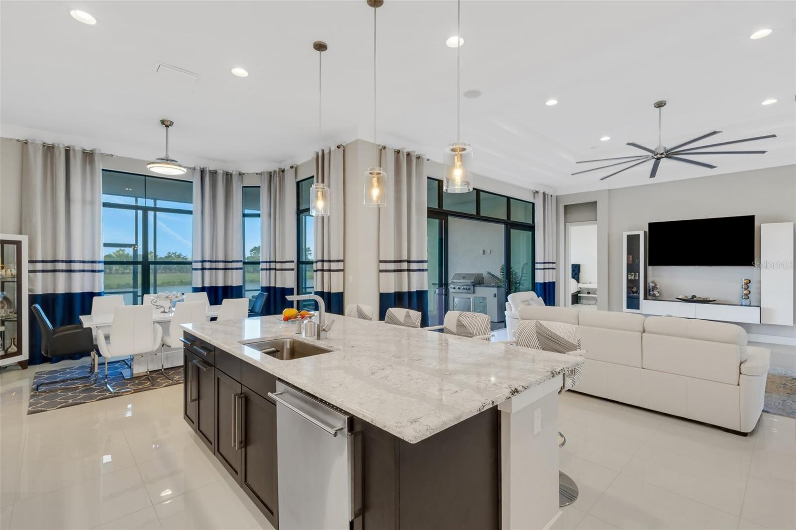 Image 12 of 88 For 8921 Artisan Way