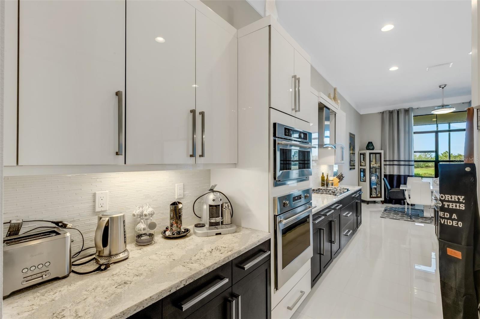 Image 42 of 88 For 8921 Artisan Way