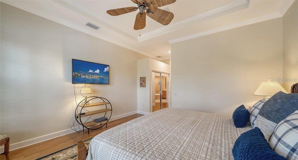 Image 23 of 52 For 5208 Parisienne Place 202b33