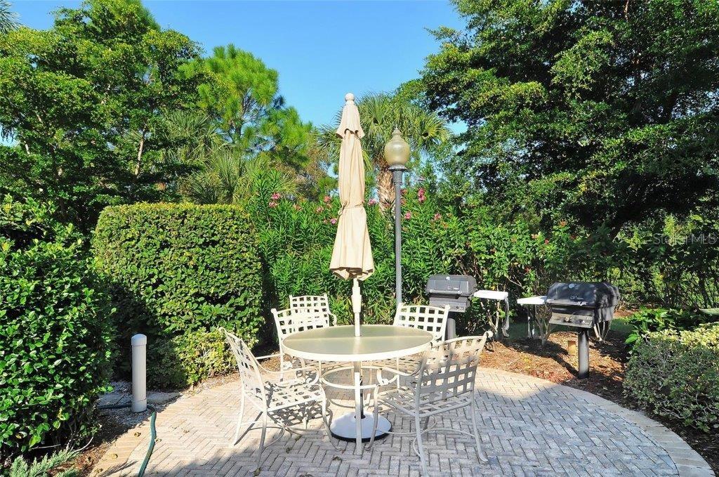 Image 39 of 52 For 5208 Parisienne Place 202b33