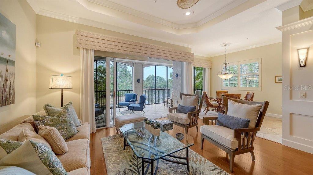 Image 6 of 52 For 5208 Parisienne Place 202b33