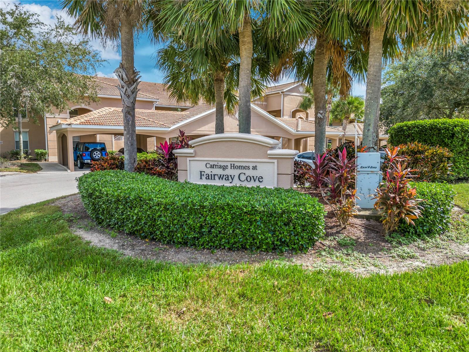 Image 38 of 66 For 1011 Fairwaycove Lane 201