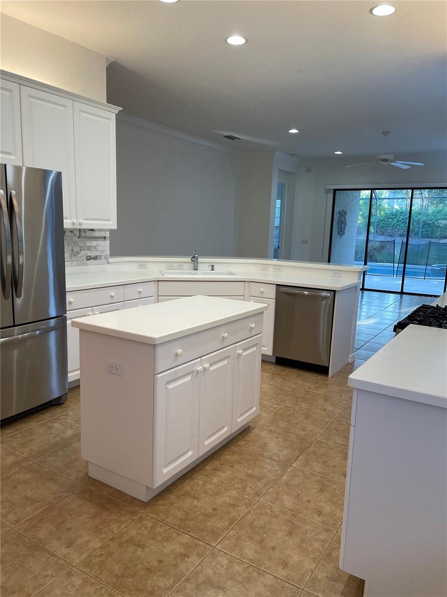 Image 5 of 18 For 7119 Presidio Glen