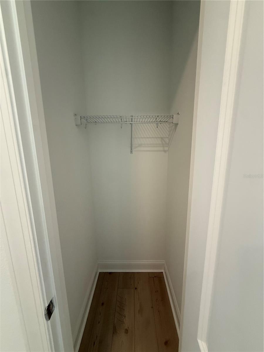 Image 21 of 40 For 5831 Freestone Circle