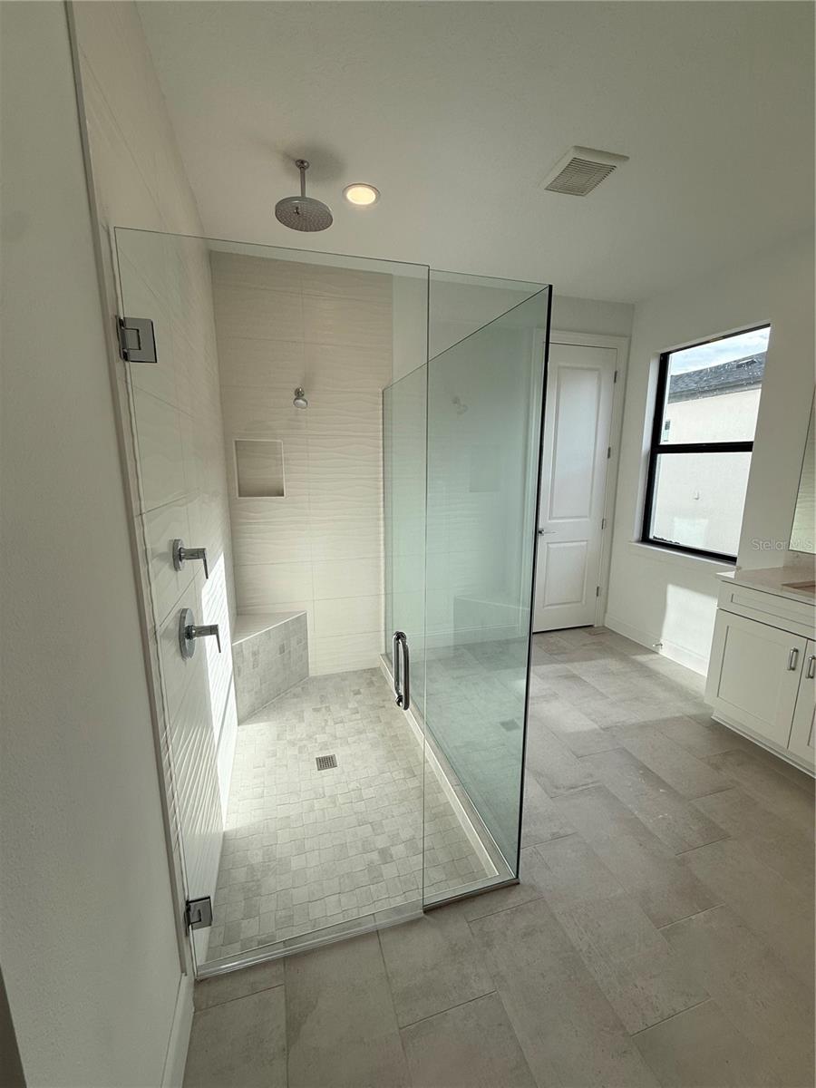 Image 29 of 40 For 5831 Freestone Circle