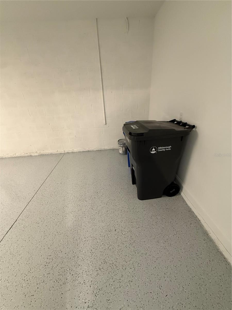 Image 34 of 40 For 5831 Freestone Circle