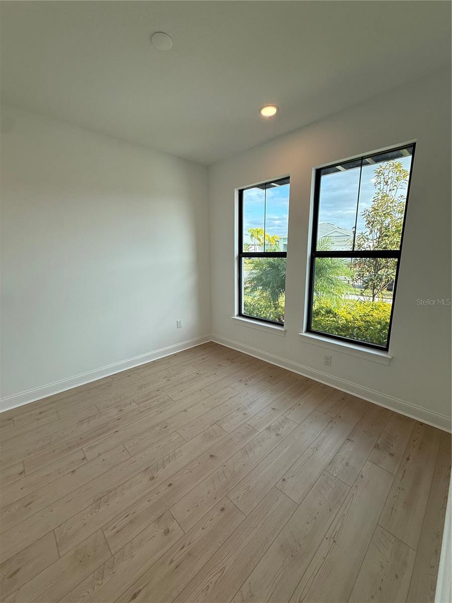 Image 6 of 40 For 5831 Freestone Circle