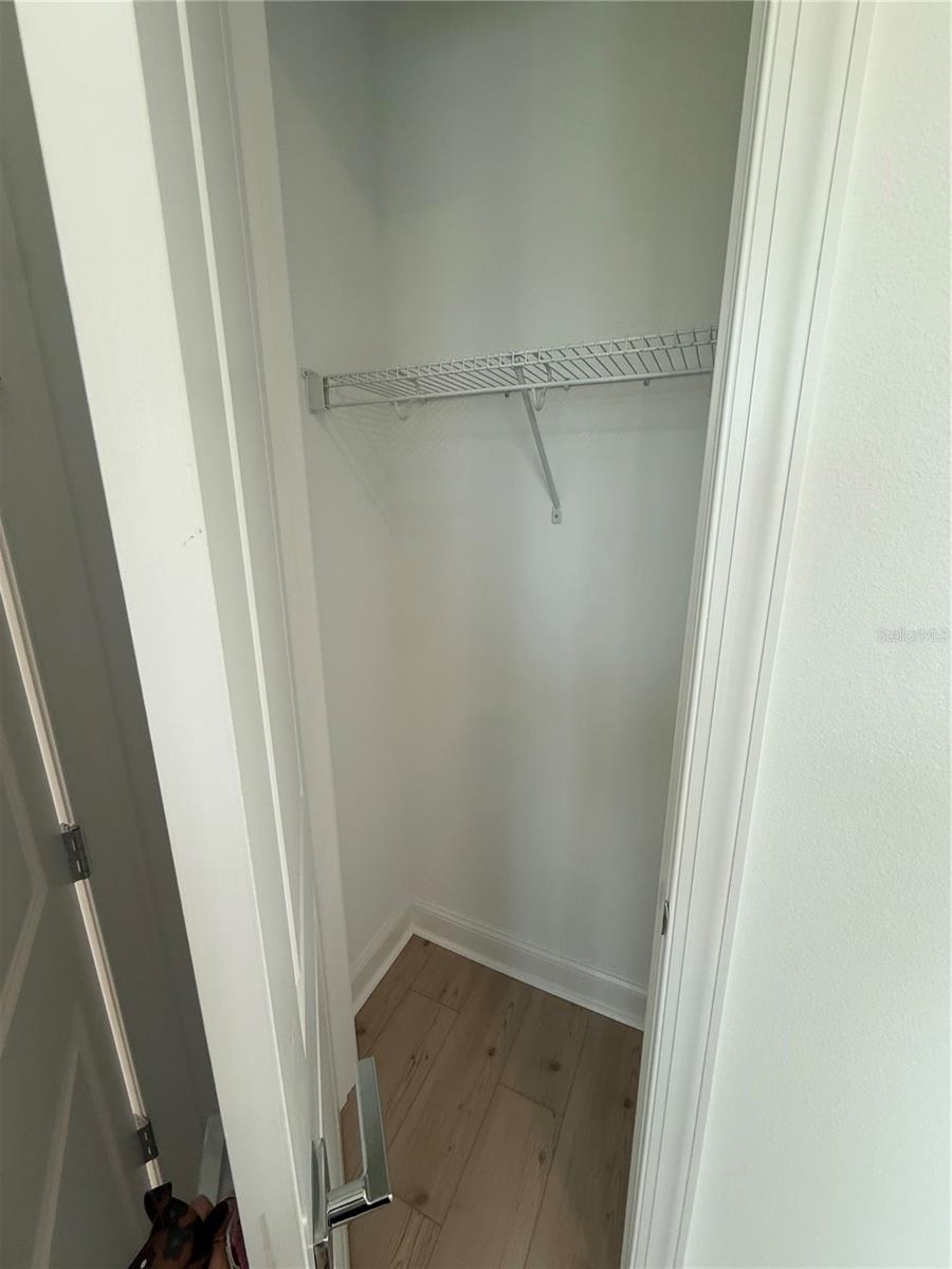 Image 7 of 40 For 5831 Freestone Circle