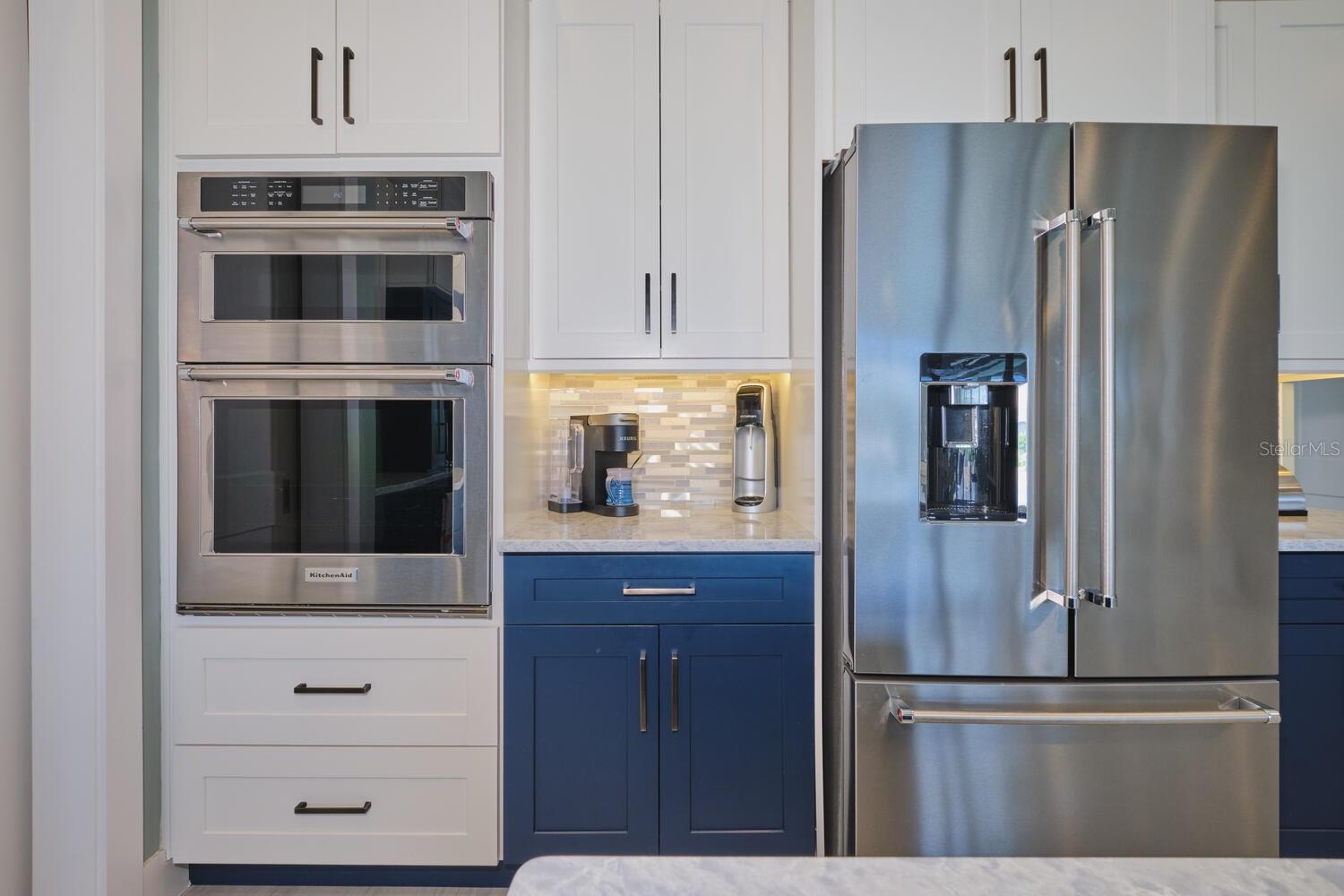 Image 18 of 61 For 2126 Via Veneto Drive