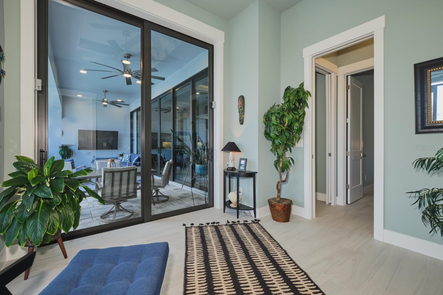 Image 27 of 61 For 2126 Via Veneto Drive