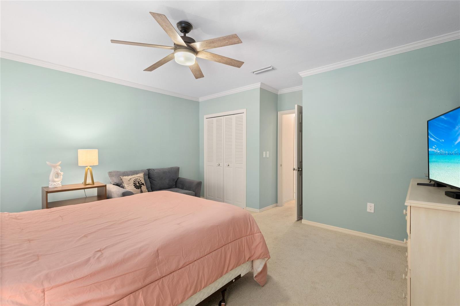 Image 21 of 40 For 1161 Coquille Street 206