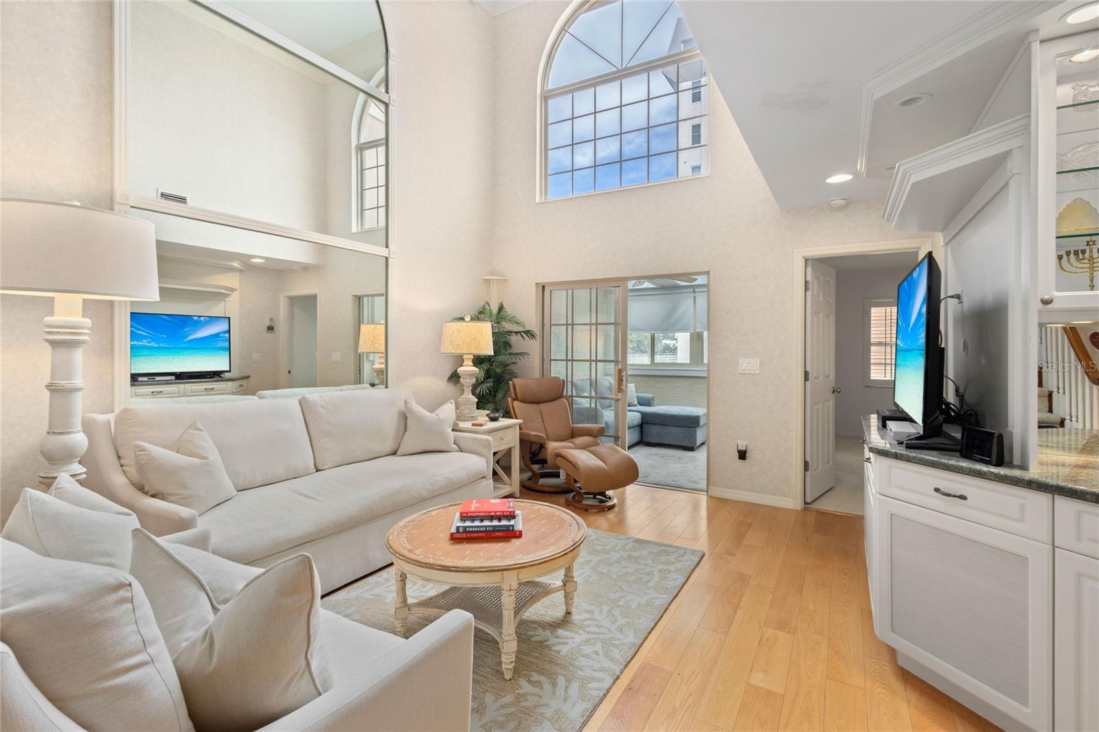 Image 4 of 40 For 1161 Coquille Street 206