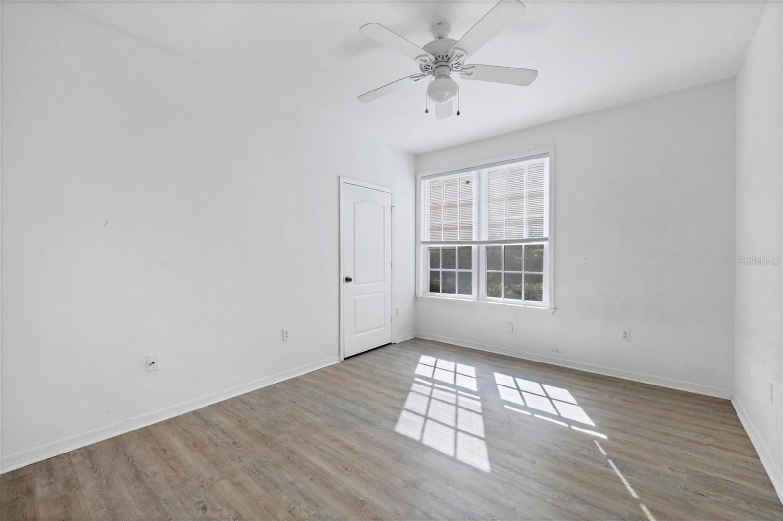 Image 18 of 43 For 4126 Central Sarasota Parkway 2017