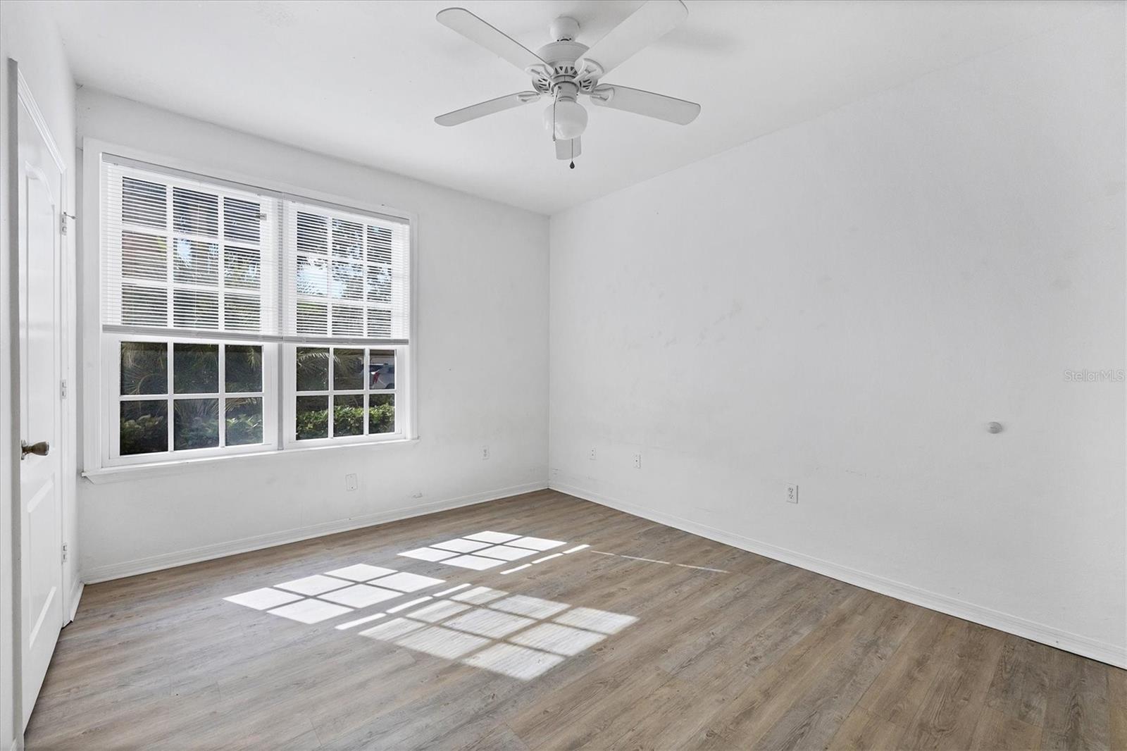 Image 19 of 43 For 4126 Central Sarasota Parkway 2017