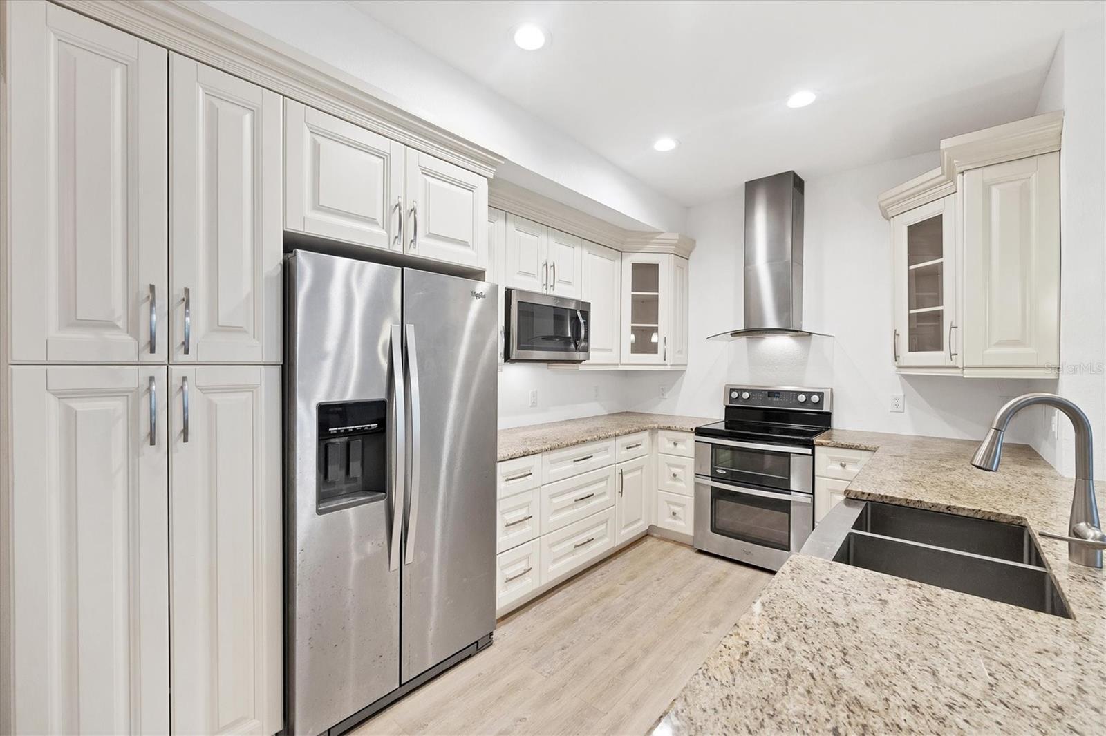 Image 9 of 43 For 4126 Central Sarasota Parkway 2017