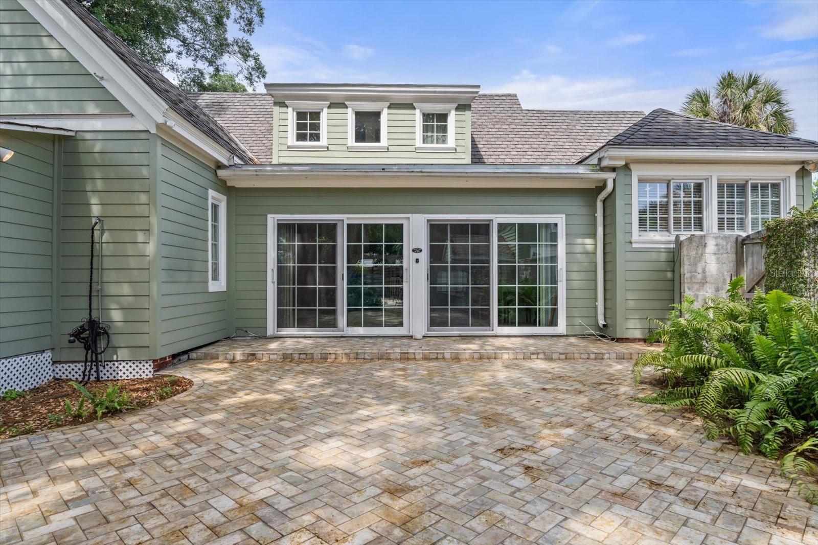 Image 15 of 49 For 7754 Westmoreland Drive