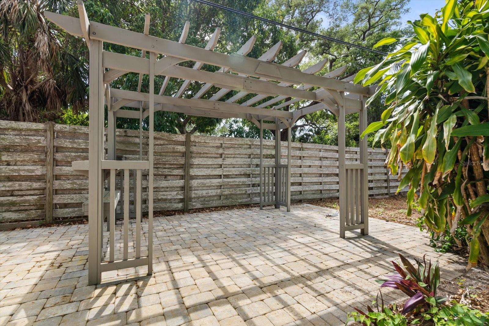 Image 20 of 49 For 7754 Westmoreland Drive