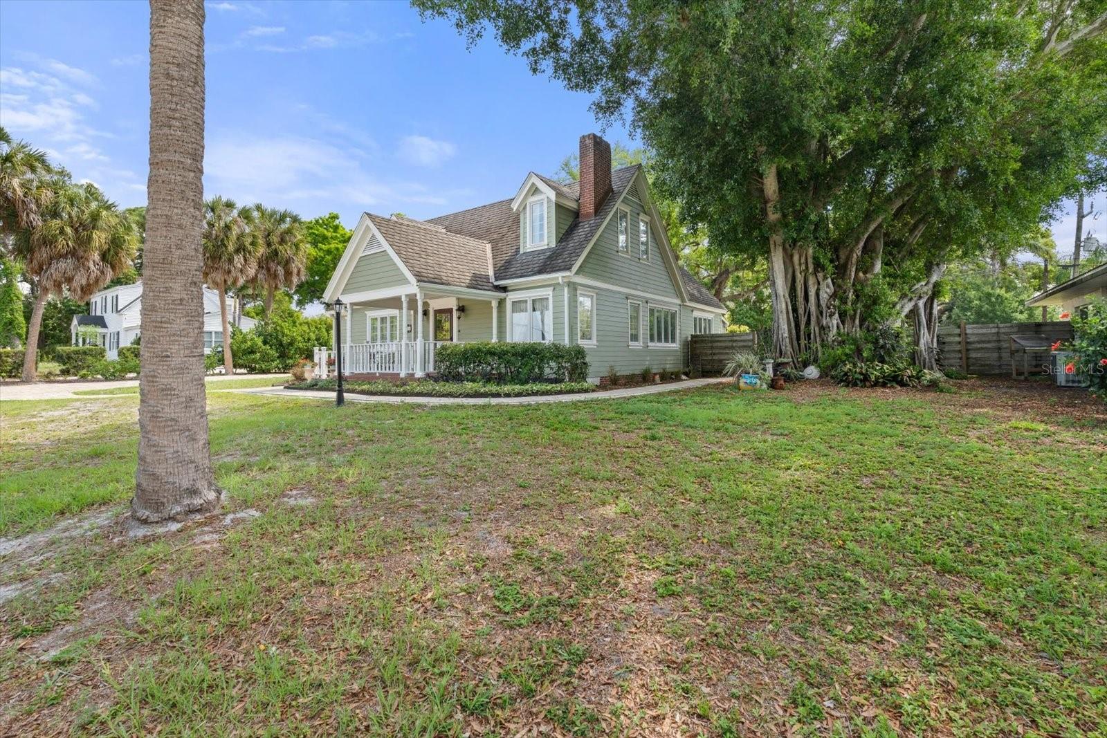 Image 23 of 49 For 7754 Westmoreland Drive