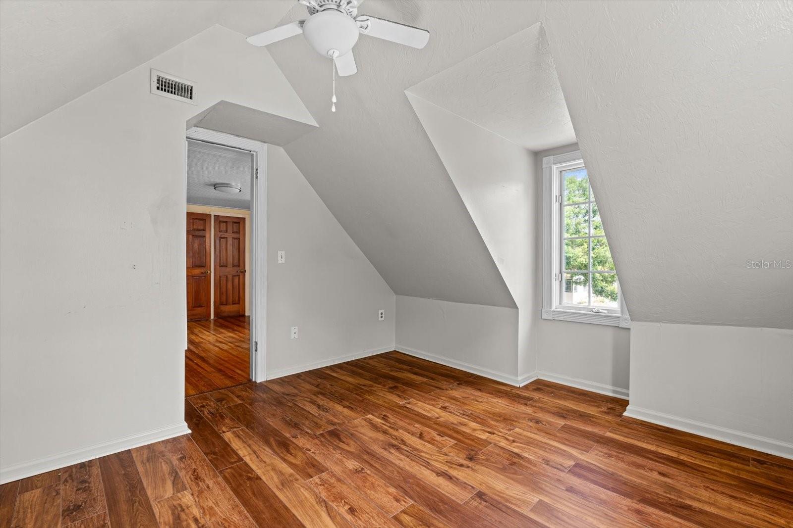 Image 41 of 49 For 7754 Westmoreland Drive