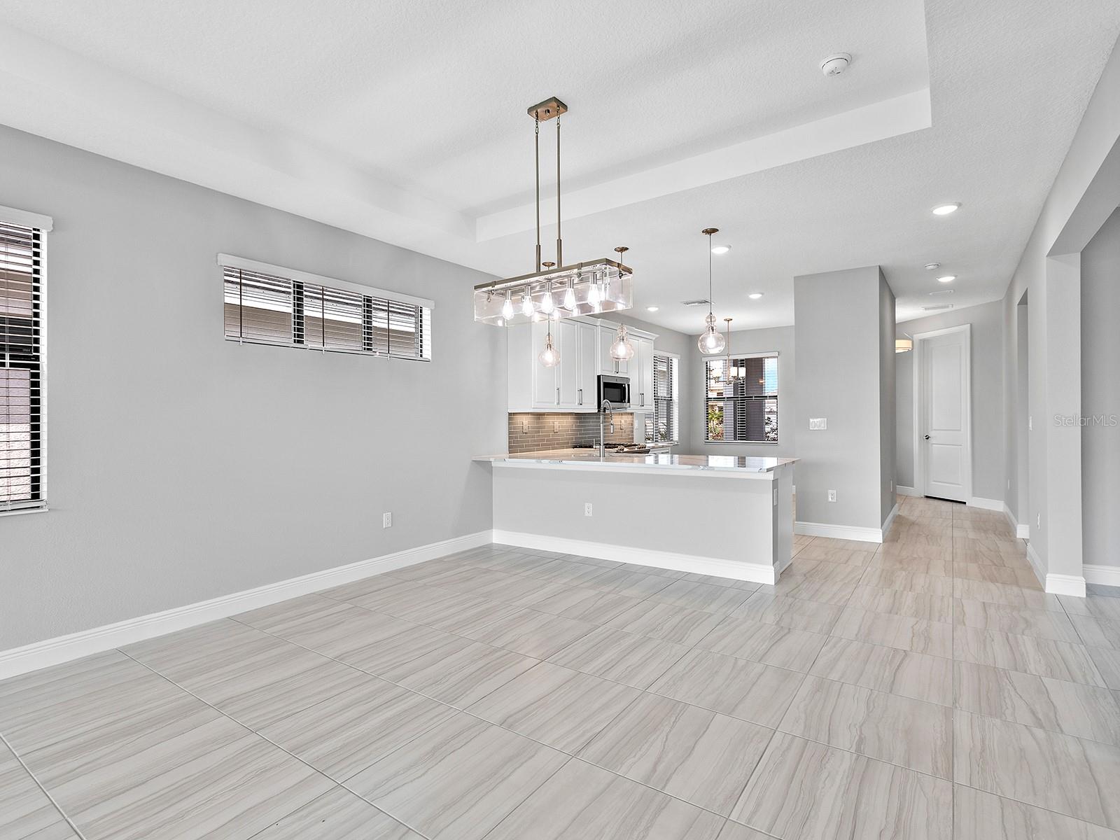 Image 10 of 62 For 4927 Carova Way