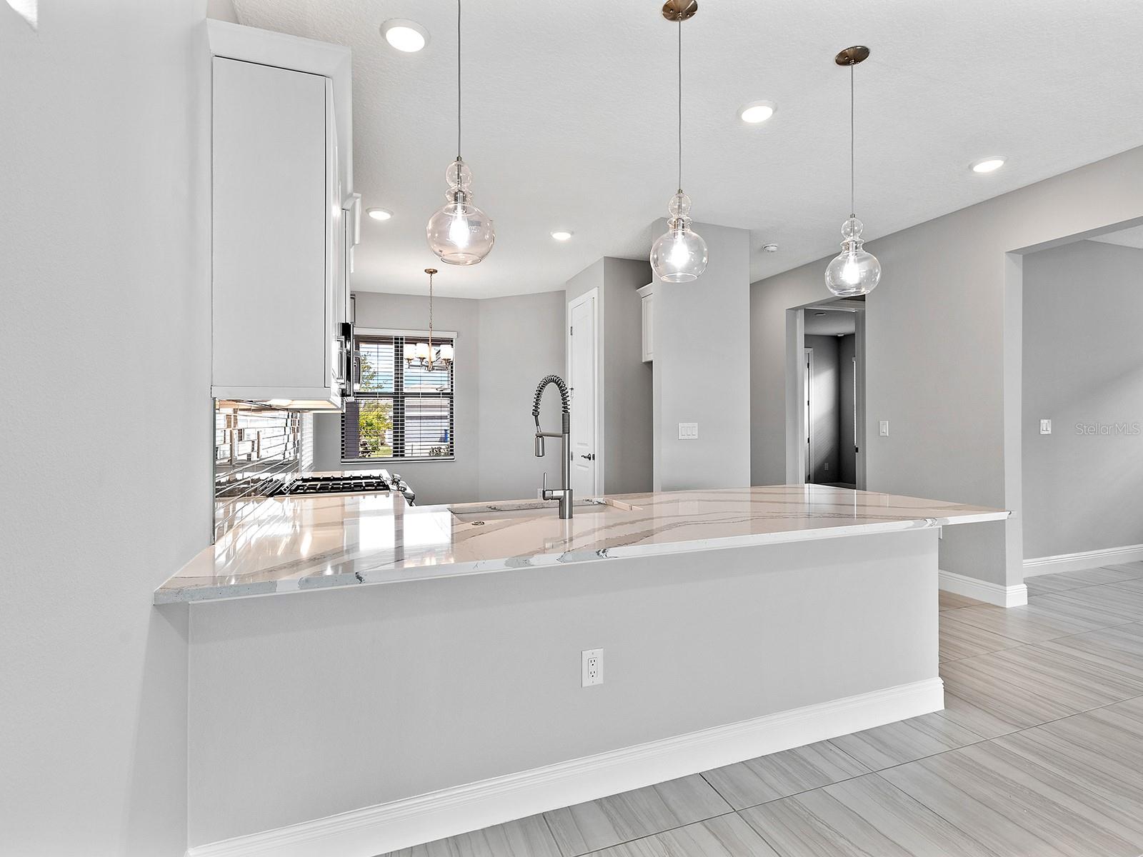 Image 12 of 62 For 4927 Carova Way