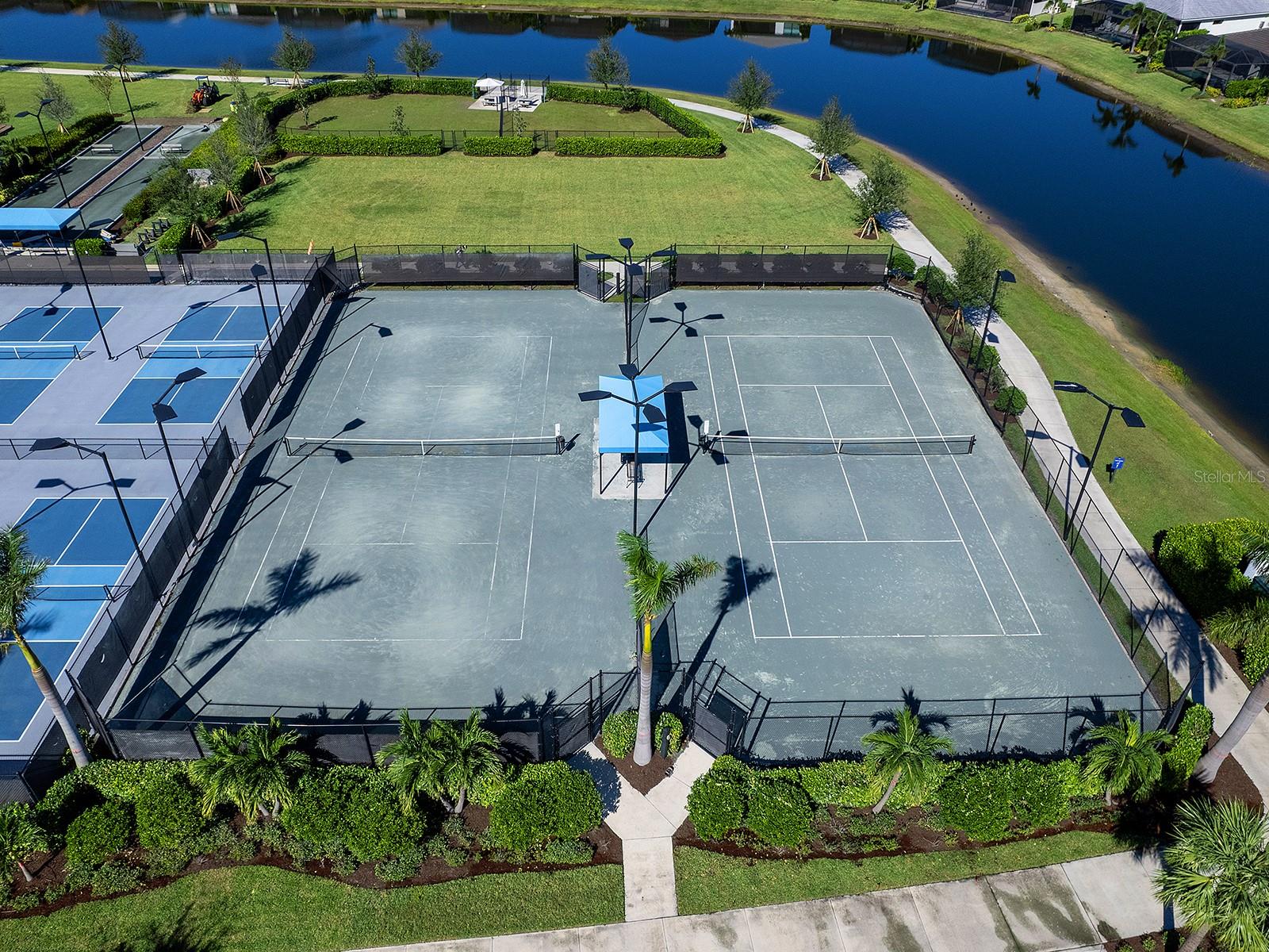 Image 38 of 62 For 4927 Carova Way