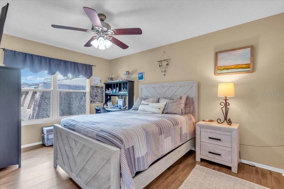 Image 32 of 39 For 5314 36th Avenue Circle W F3