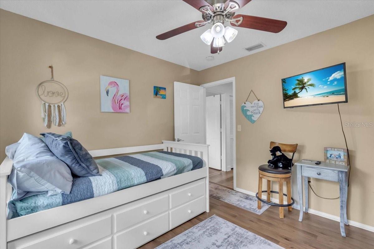Image 36 of 39 For 5314 36th Avenue Circle W F3