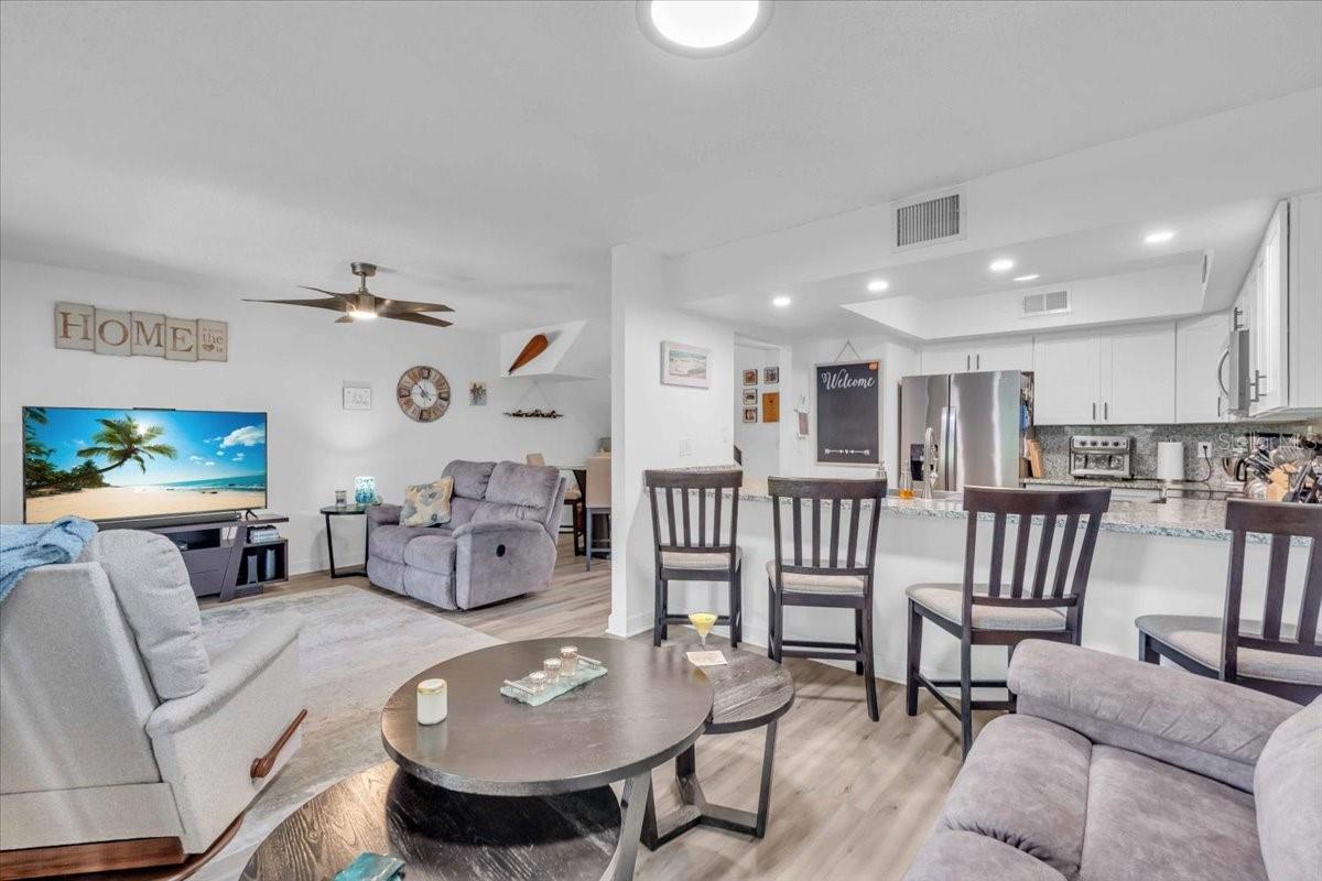 Image 6 of 39 For 5314 36th Avenue Circle W F3