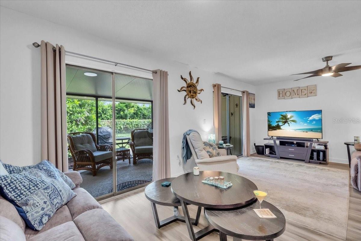 Image 8 of 39 For 5314 36th Avenue Circle W F3