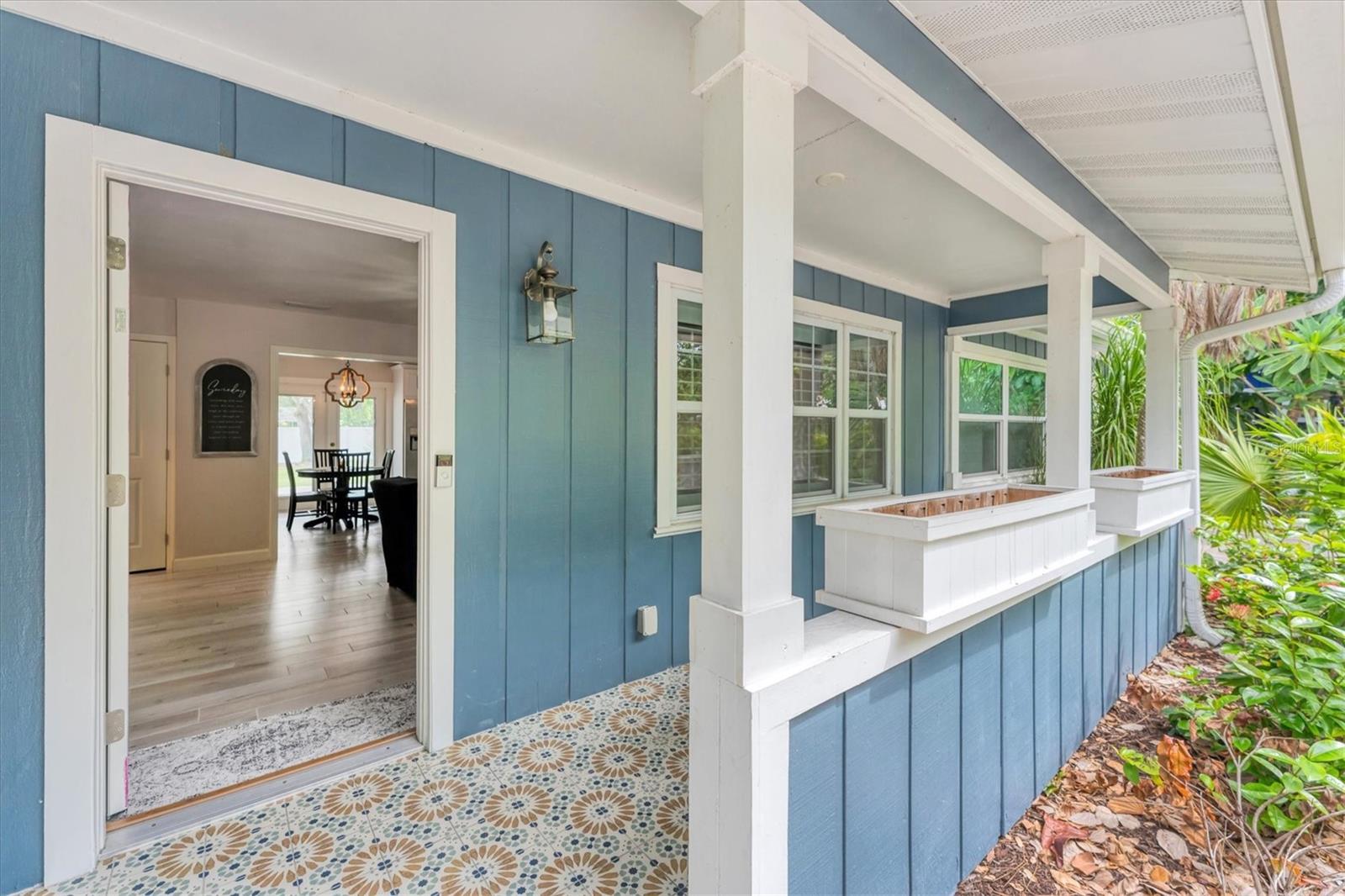 Image 6 of 30 For 121 32nd Street W