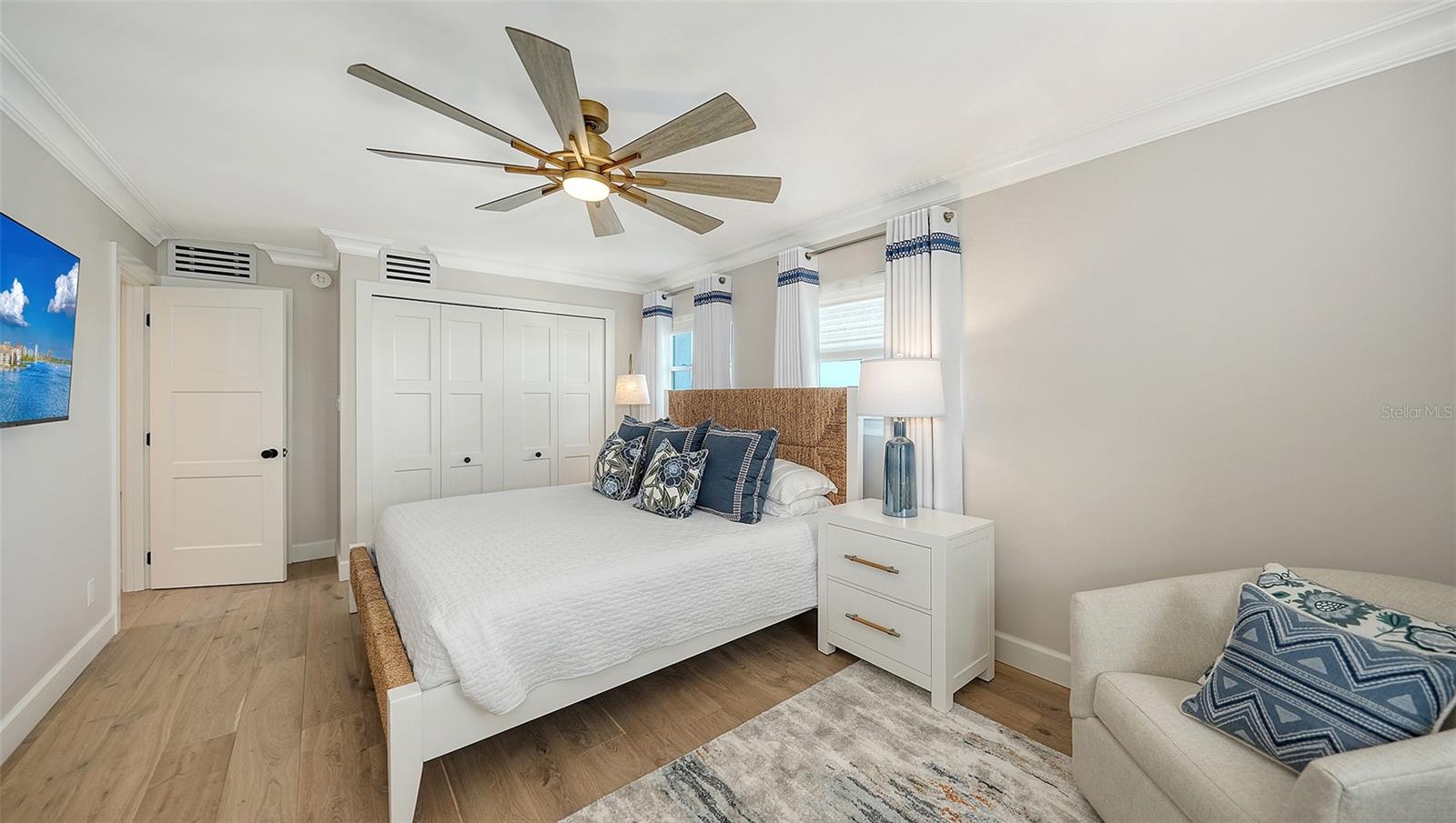 Image 29 of 39 For 4708 Ocean Boulevard E7