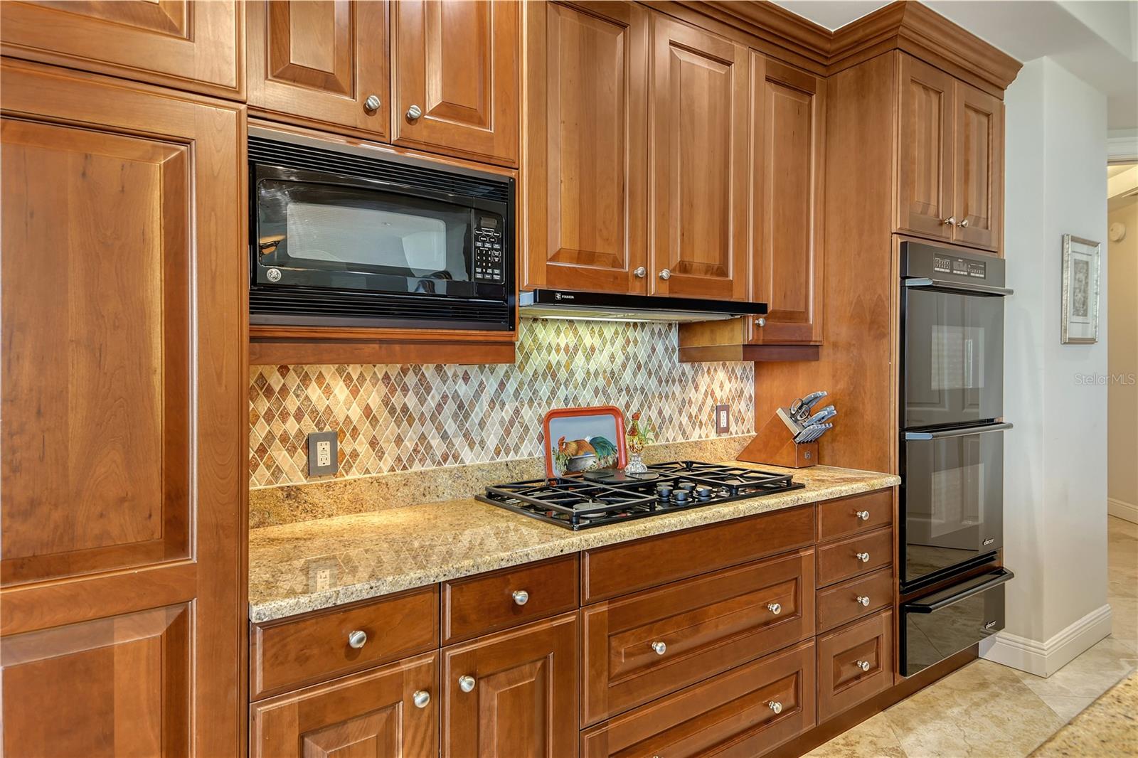 Image 19 of 75 For 1300 Benjamin Franklin Drive 709
