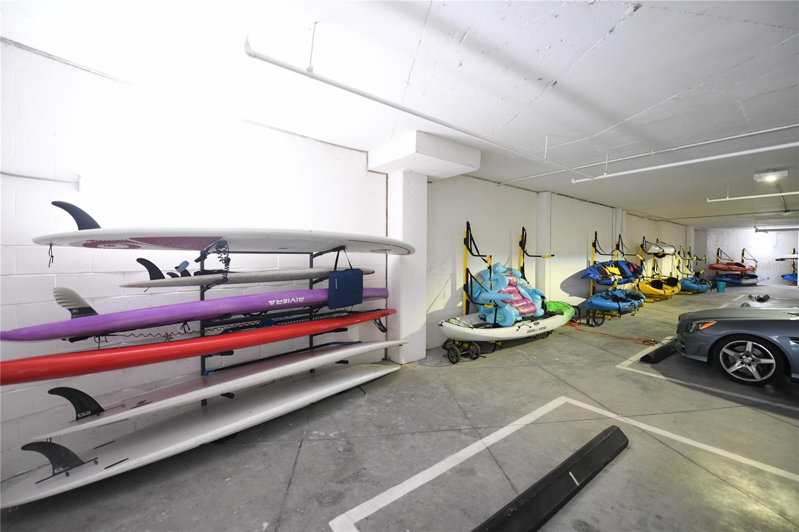 Image 42 of 75 For 1300 Benjamin Franklin Drive 709