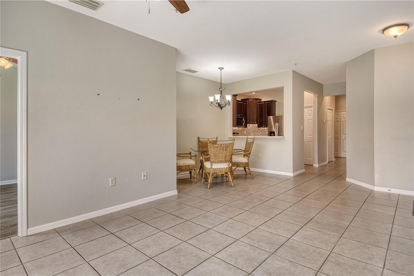 Image 12 of 38 For 3486 Parkridge Circle 32-101