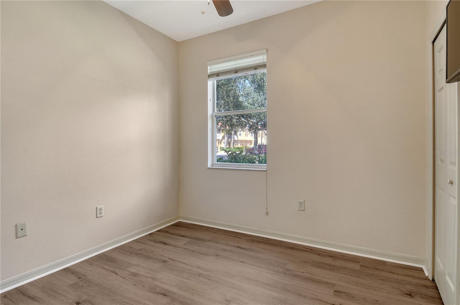 Image 25 of 38 For 3486 Parkridge Circle 32-101
