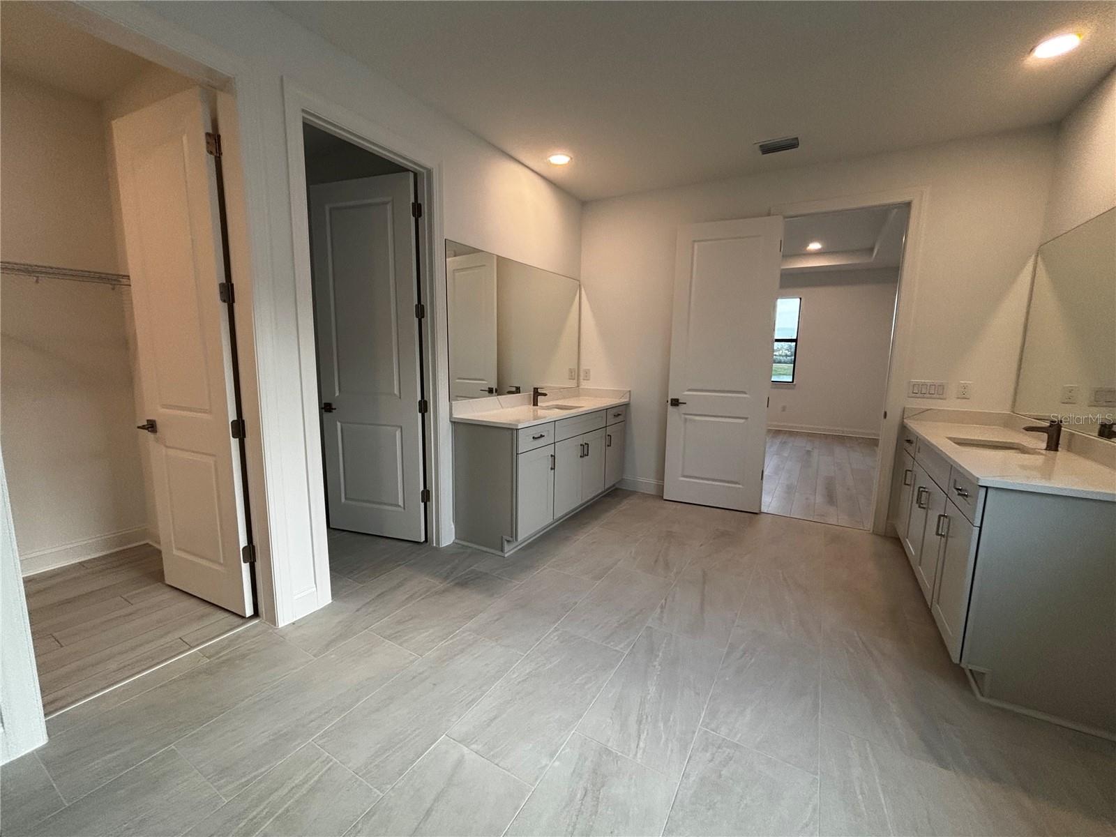 Image 20 of 29 For 5830 Freestone Circle