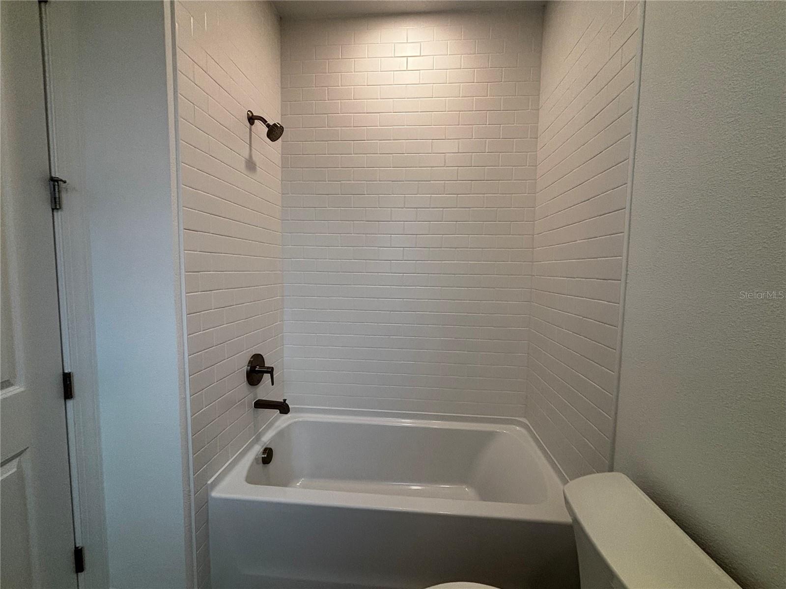 Image 7 of 29 For 5830 Freestone Circle