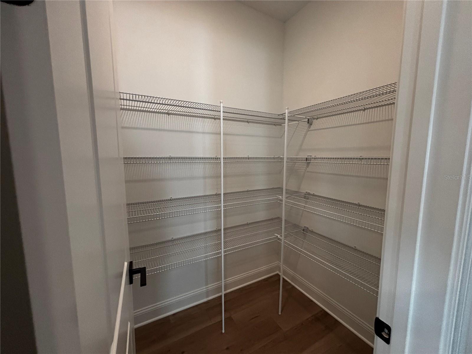 Image 14 of 33 For 5856 Freestone Circle