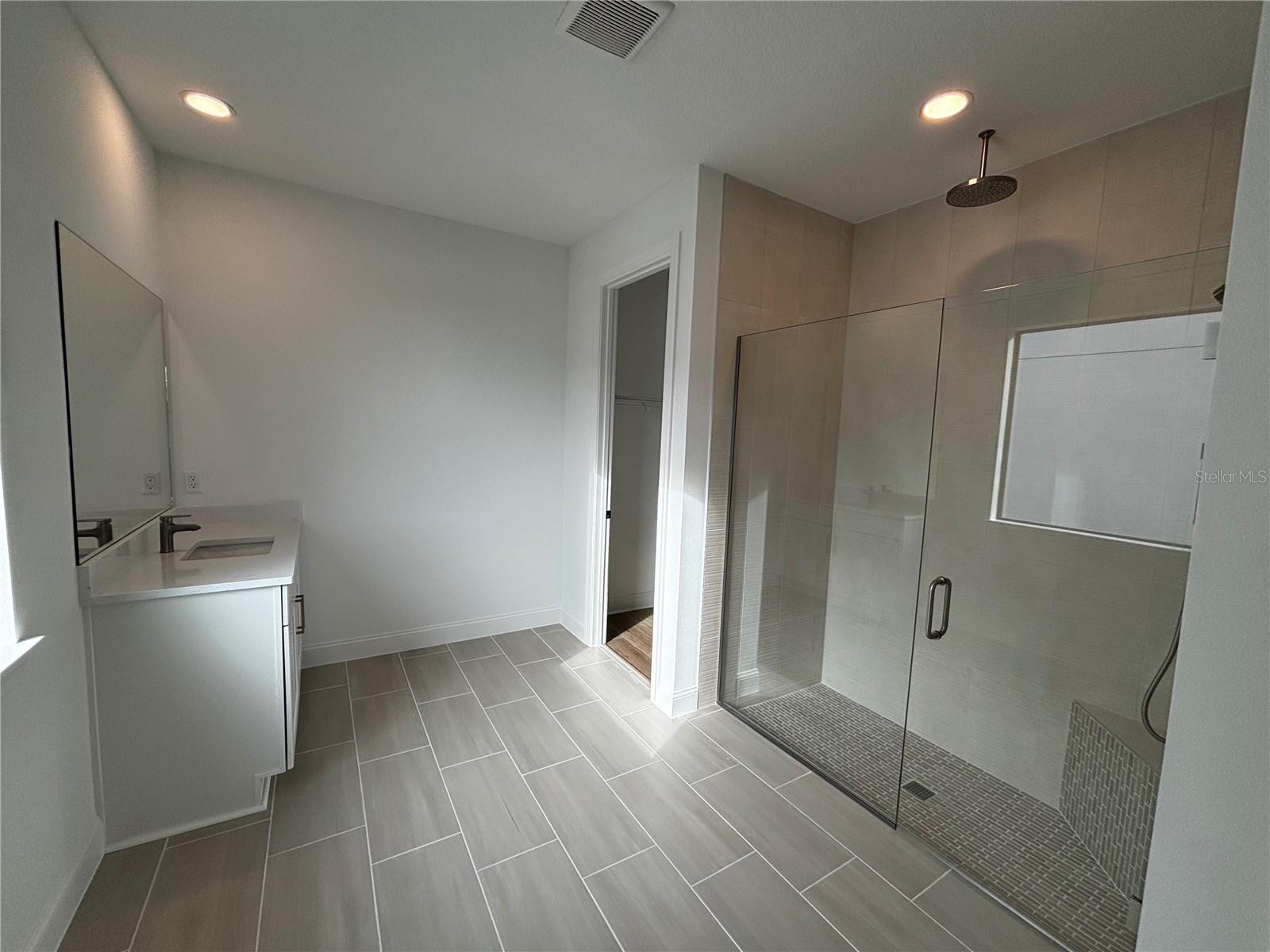 Image 19 of 33 For 5856 Freestone Circle