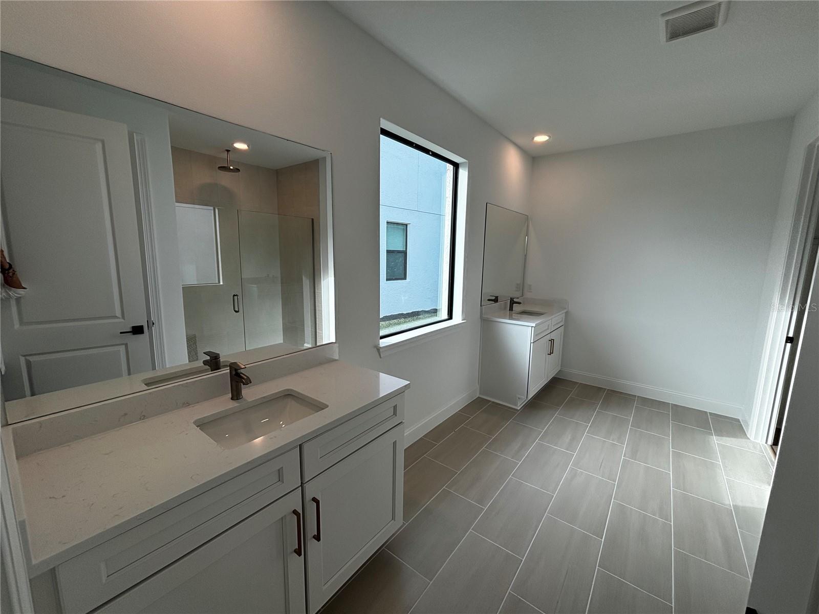 Image 20 of 33 For 5856 Freestone Circle