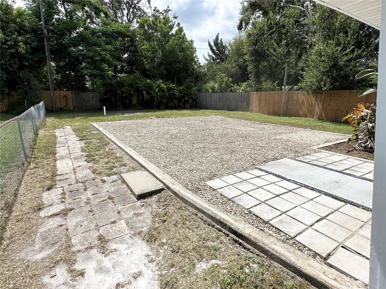 Image 15 of 19 For 3325 2nd Avenue W