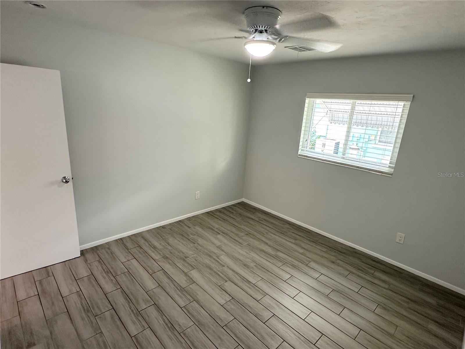 Image 16 of 19 For 3325 2nd Avenue W