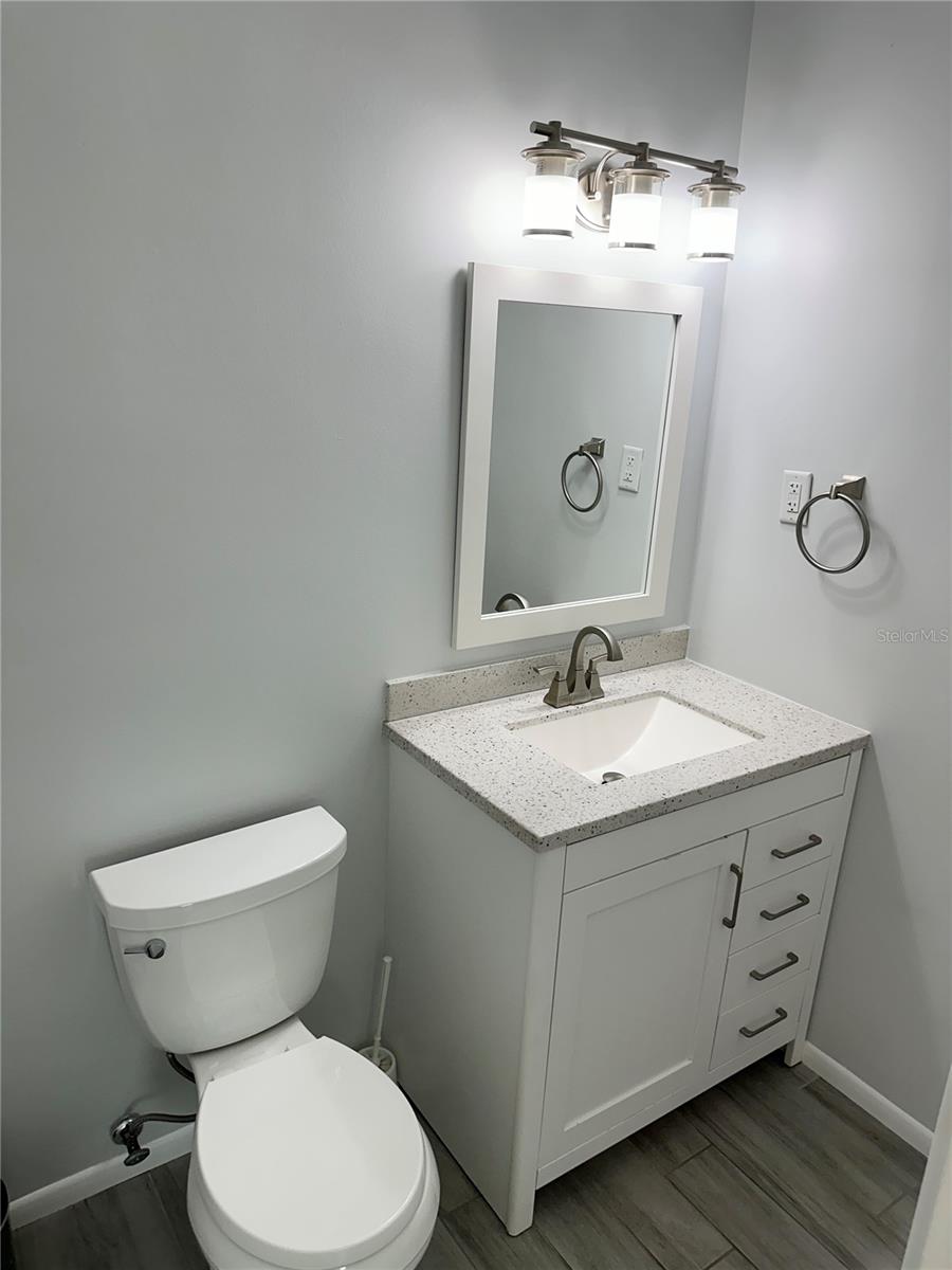 Image 18 of 19 For 3325 2nd Avenue W