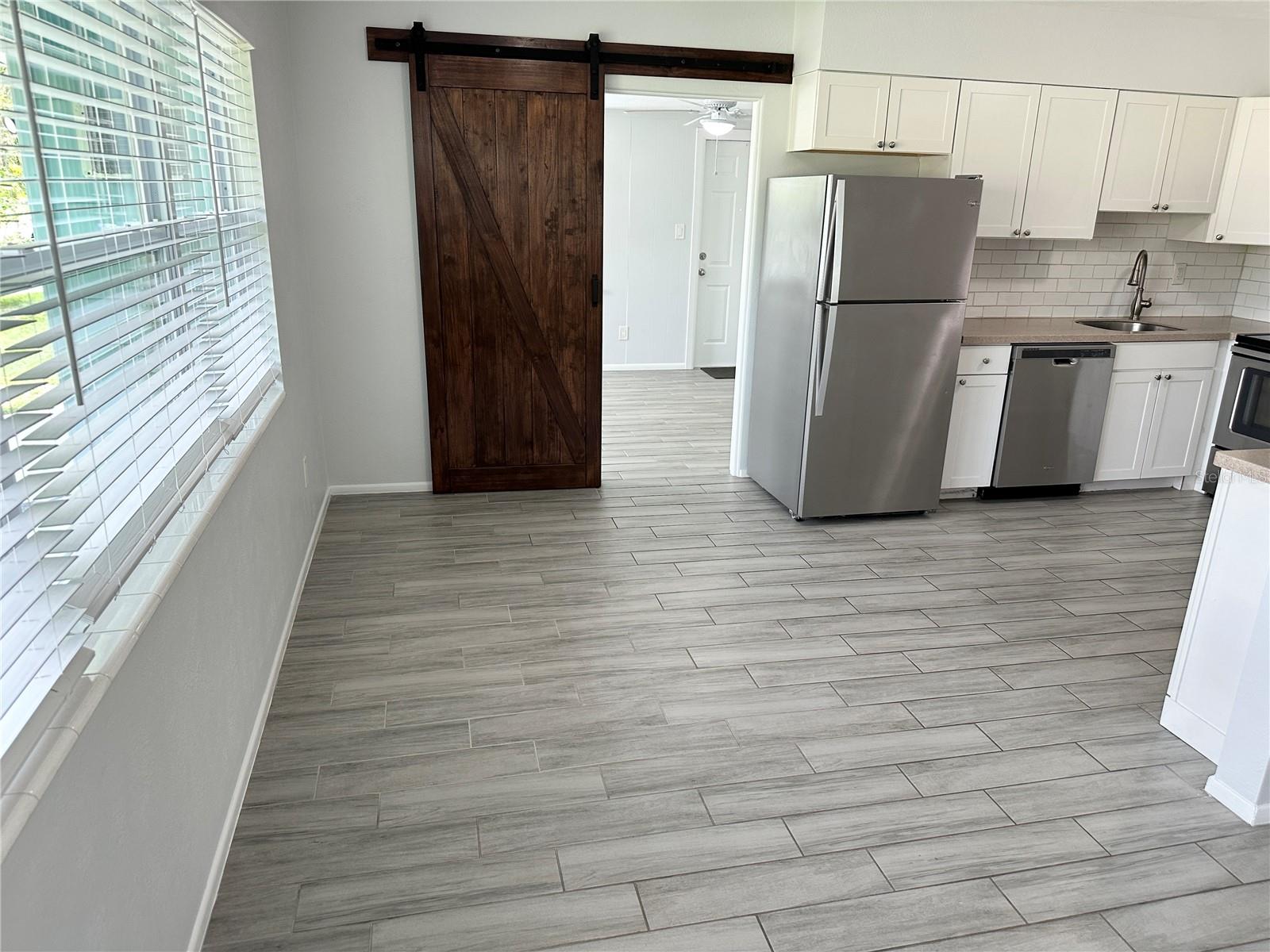 Image 6 of 19 For 3325 2nd Avenue W