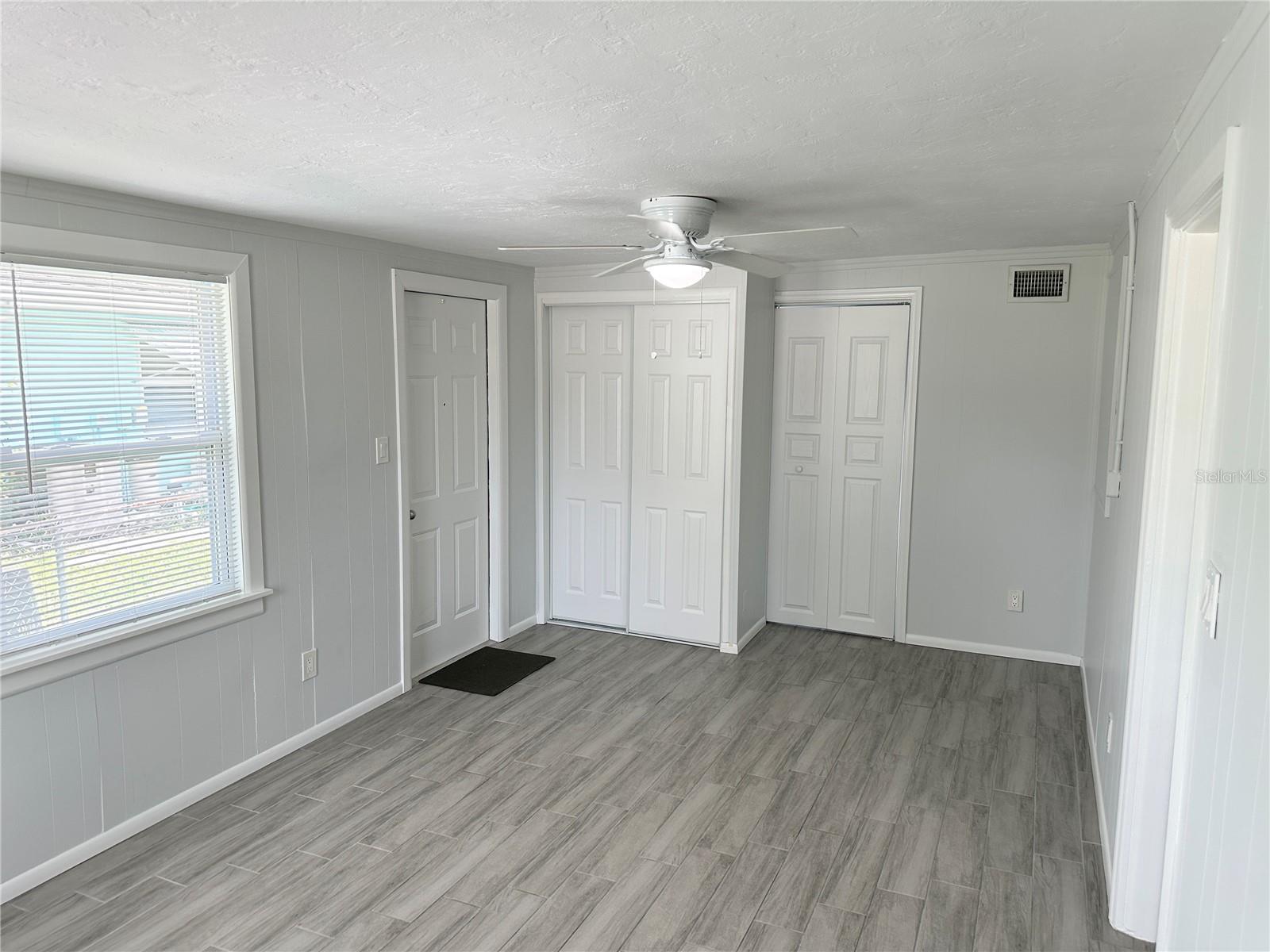 Image 7 of 19 For 3325 2nd Avenue W